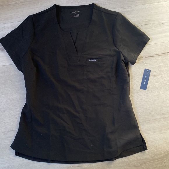 Jaanuu Black Fitted Short Sleeve Tee - Picture 6 of 9